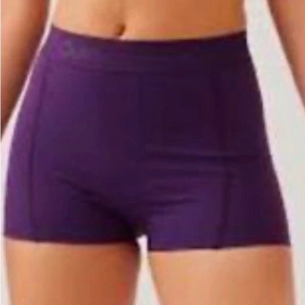 Outdoor Voices SuperForm™ 1.5" Bloomer Shorts in Acai Women's XS